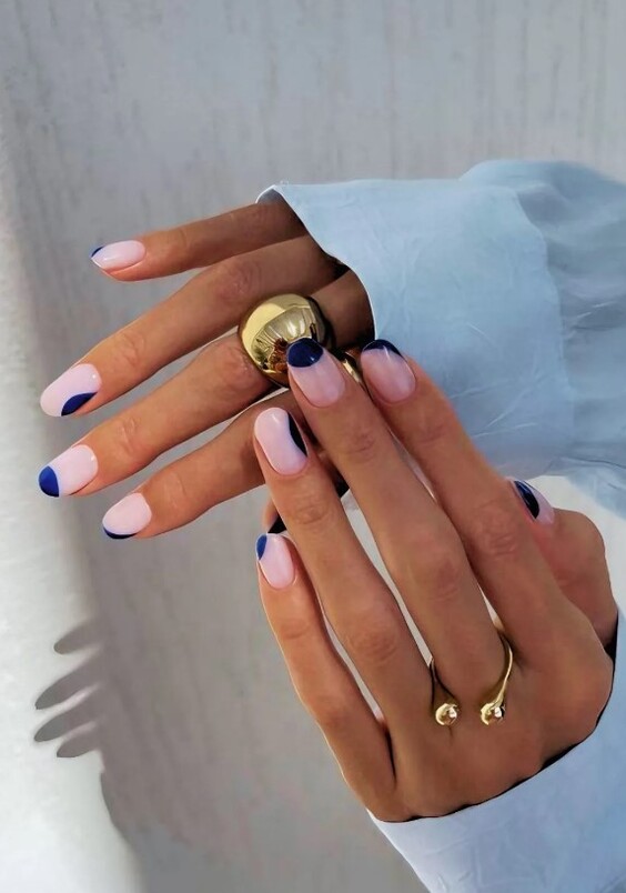 Осінній манікюр 2026 на короткі нігті: новинки, фото ідей %D0%B0%D0%B1%D1%81%D1%82%D1%80%D0%B0%D0%BA%D1%82, 75, Осінній манікюр 2026 на короткі нігті: новинки, фото ідей Осінній манікюр