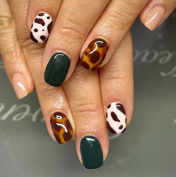 Осінній манікюр 2026 на короткі нігті: новинки, фото ідей %D0%B0%D0%BD%D0%B8%D0%BC%D0%B0%D0%BB%D0%B8%D1%81%D1%82%D0%B8%D0%BA%D0%B0, 68, Осінній манікюр 2026 на короткі нігті: новинки, фото ідей Осінній манікюр