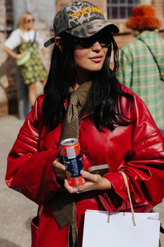 Жіночі модні шапки зима 2026: тенденції, фото %D0%B1%D0%B5%D0%B9%D1%81%D0%B1, 41, Жіночі модні шапки зима 2026: тенденції, фото шапки