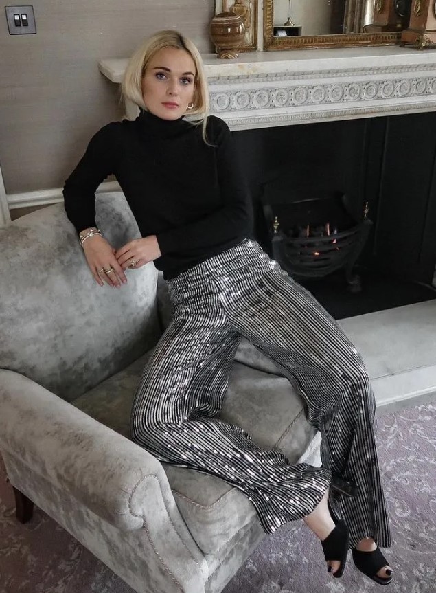 Колір Нового року 2026: у чому зустрічати і що краще вдягнути? Поради чоловікам, жінкам, за знаком зодіаку %D0%B1%D1%80%D1%8E%D0%BA%D0%B8, 60, Колір Нового року 2026: у чому зустрічати і що краще вдягнути? Поради чоловікам, жінкам, за знаком зодіаку Новий рік