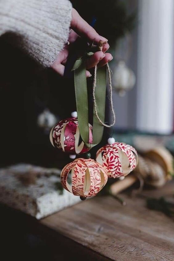 Новорічні кулі на ялинку своїми руками: ідеї красивого декору+інструкції з фото %D0%B1%D1%83%D0%BC%D0%B0%D0%B3%D0%B03 19, 27, Новорічні кулі на ялинку своїми руками: ідеї красивого декору+інструкції з фото новорічні кулі