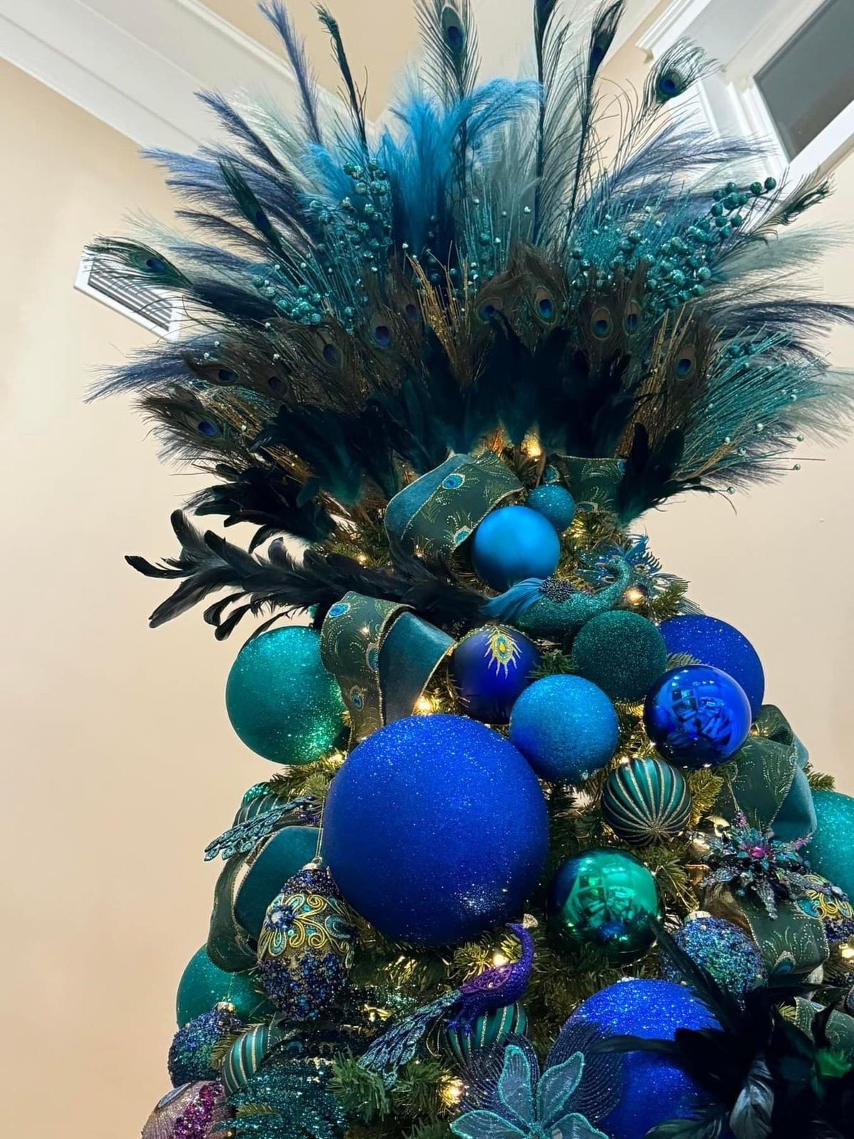 Як прикрасити ялинку на Новий рік, в якому кольорі та стилі? Фото ідей %D0%B2%D0%B5%D1%80%D1%858, 29, Як прикрасити ялинку на Новий рік, в якому кольорі та стилі? Фото ідей как нарядить елку