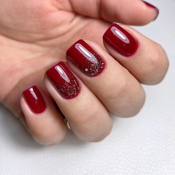 Осінній манікюр 2026 на короткі нігті: новинки, фото ідей %D0%B3%D0%BB%D0%B8%D1%82%D1%82%D0%B5%D1%80, 88, Осінній манікюр 2026 на короткі нігті: новинки, фото ідей Осінній манікюр