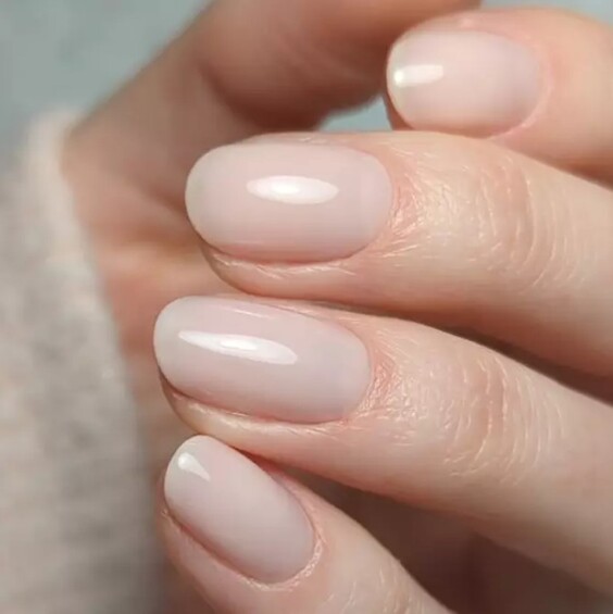 125 дивовижних ідей манікюру на осінь-2025: тренди, фото %D0%B3%D0%BE%D0%BB%D1%8B%D0%B5, 76, 125 дивовижних ідей манікюру на осінь-2025: тренди, фото осінній манікюр