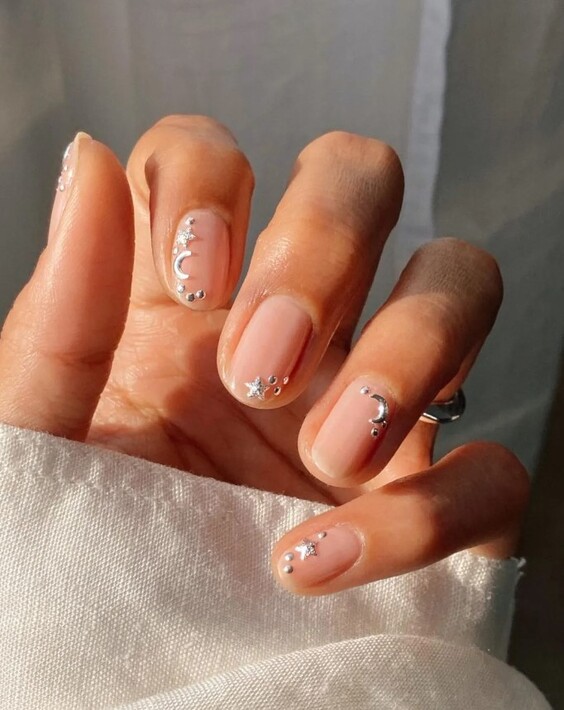 Осінній манікюр 2026 на короткі нігті: новинки, фото ідей %D0%B4%D0%B5%D0%BA%D0%BE%D1%80 2, 99, Осінній манікюр 2026 на короткі нігті: новинки, фото ідей Осінній манікюр