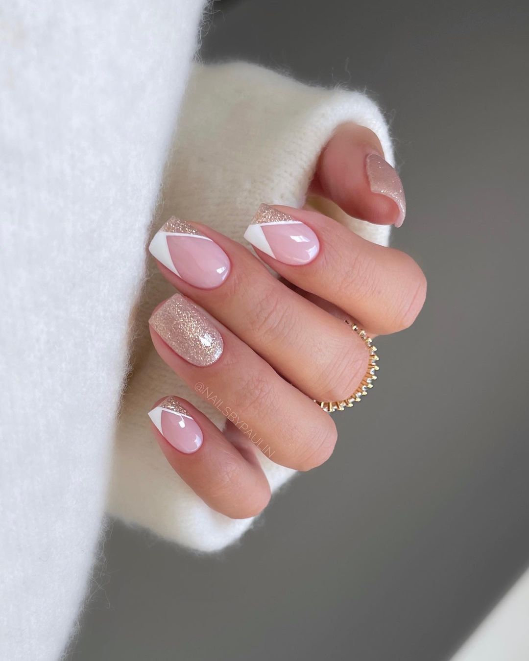 Новорічний манікюр: тренди, які захочеться повторити! Велика добірка фото %D0%BA%D0%B2%D0%B0%D0%B4%D1%80%D0%B0%D1%82 1, 162, Новорічний манікюр: тренди, які захочеться повторити! Велика добірка фото новогодний маникюр