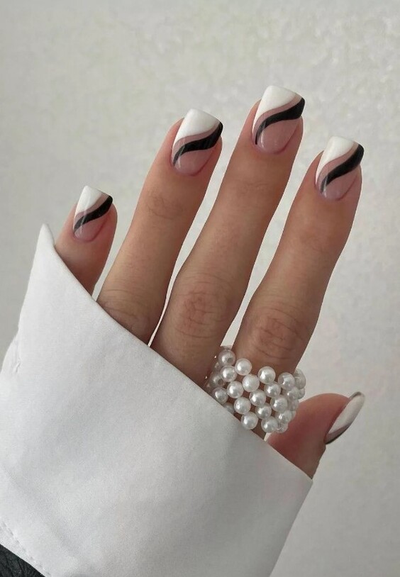 Осінній манікюр 2026 на короткі нігті: новинки, фото ідей %D0%BA%D0%B2%D0%B0%D0%B4%D1%80%D0%B0%D1%822 8, 108, Осінній манікюр 2026 на короткі нігті: новинки, фото ідей Осінній манікюр