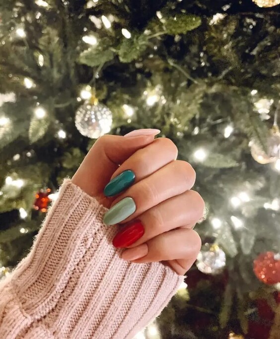 Новорічний манікюр: тренди, які захочеться повторити! Велика добірка фото %D0%BA%D0%BE%D0%BC%D0%B1%D0%BE 1, 2, Новорічний манікюр: тренди, які захочеться повторити! Велика добірка фото новогодний маникюр