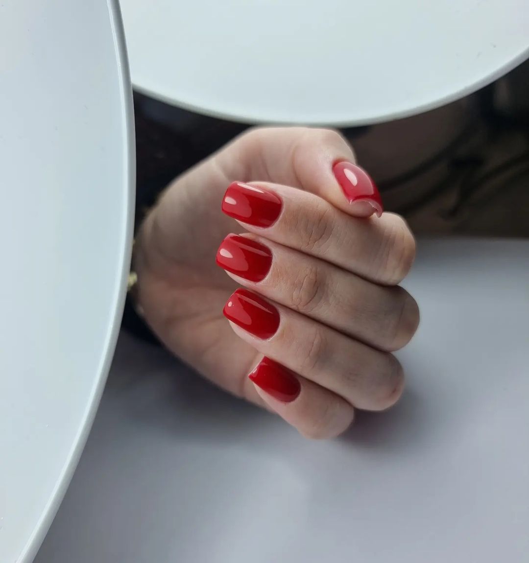 Осінній манікюр 2026 на короткі нігті: новинки, фото ідей %D0%BA%D1%80%D0%B0%D1%81%D0%BD2 8, 23, Осінній манікюр 2026 на короткі нігті: новинки, фото ідей Осінній манікюр