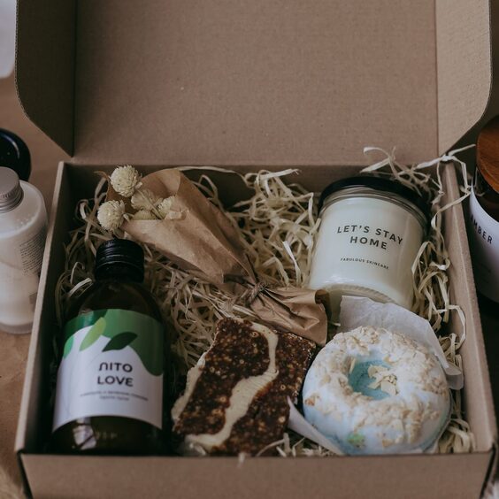 Що подарувати дівчині до Нового року? Оригінальні ідеї щодо хобі, віку, способу життя %D0%BC%D1%8B%D0%BB%D0%BE 2, 18, Що подарувати дівчині до Нового року? Оригінальні ідеї щодо хобі, віку, способу життя Що можна подарувати дівчині на Новий рік