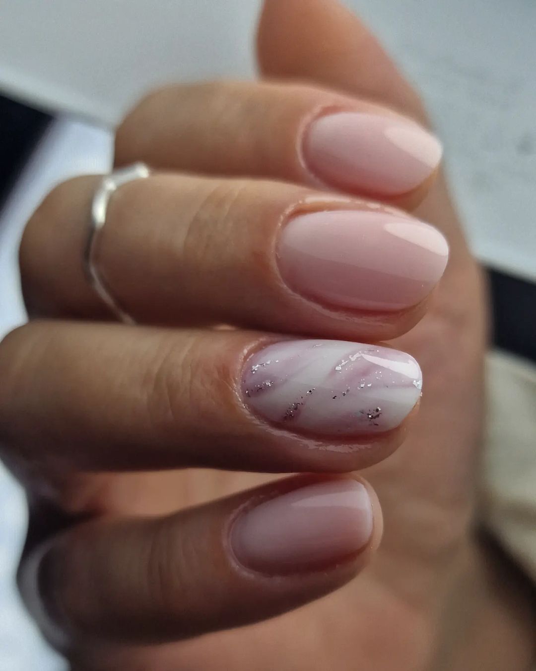 Осінній манікюр 2026 на короткі нігті: новинки, фото ідей %D0%BD%D0%B5%D0%B9%D1%82%D1%80%D0%B0%D0%BB, 113, Осінній манікюр 2026 на короткі нігті: новинки, фото ідей Осінній манікюр