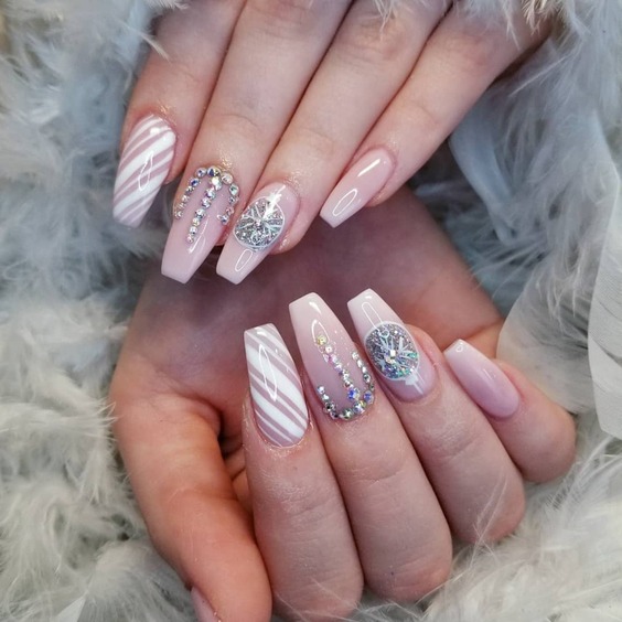 Новорічний манікюр: тренди, які захочеться повторити! Велика добірка фото %D0%BD%D0%B5%D0%B9%D1%82, 142, Новорічний манікюр: тренди, які захочеться повторити! Велика добірка фото новогодний маникюр