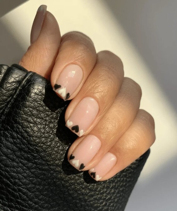 125 дивовижних ідей манікюру на осінь-2025: тренди, фото %D0%BD%D1%8E%D0%B43 17, 111, 125 дивовижних ідей манікюру на осінь-2025: тренди, фото осінній манікюр