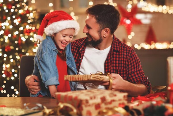 Що можна подарувати татові на Новий 2026? 115 ідей на всі випадки! %D0%BF%D0%B0%D0%BF%D0%B5, 18, Що можна подарувати татові на Новий 2026? 115 ідей на всі випадки! Що можна подарувати татові