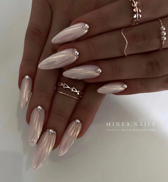 Новорічний манікюр: тренди, які захочеться повторити! Велика добірка фото %D0%BF%D0%B5%D1%80%D0%BB%D0%B0, 133, Новорічний манікюр: тренди, які захочеться повторити! Велика добірка фото новогодний маникюр