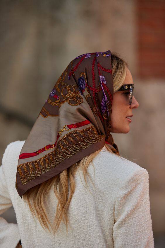 Жіночі модні шапки зима 2026: тенденції, фото %D0%BF%D0%BB%D0%B0%D1%82%D0%BE%D0%BA3 17, 54, Жіночі модні шапки зима 2026: тенденції, фото шапки