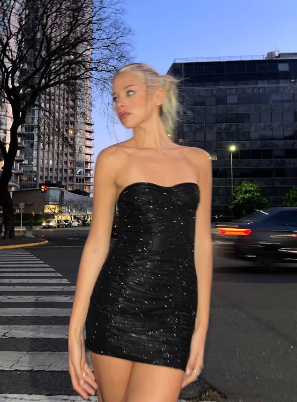 Колір Нового року 2026: у чому зустрічати і що краще вдягнути? Поради чоловікам, жінкам, за знаком зодіаку %D0%BF%D0%BB%D0%B0%D1%82%D1%8C%D0%B5 %D0%BC%D0%B8%D0%BD%D0%B8, 23, Колір Нового року 2026: у чому зустрічати і що краще вдягнути? Поради чоловікам, жінкам, за знаком зодіаку Новий рік