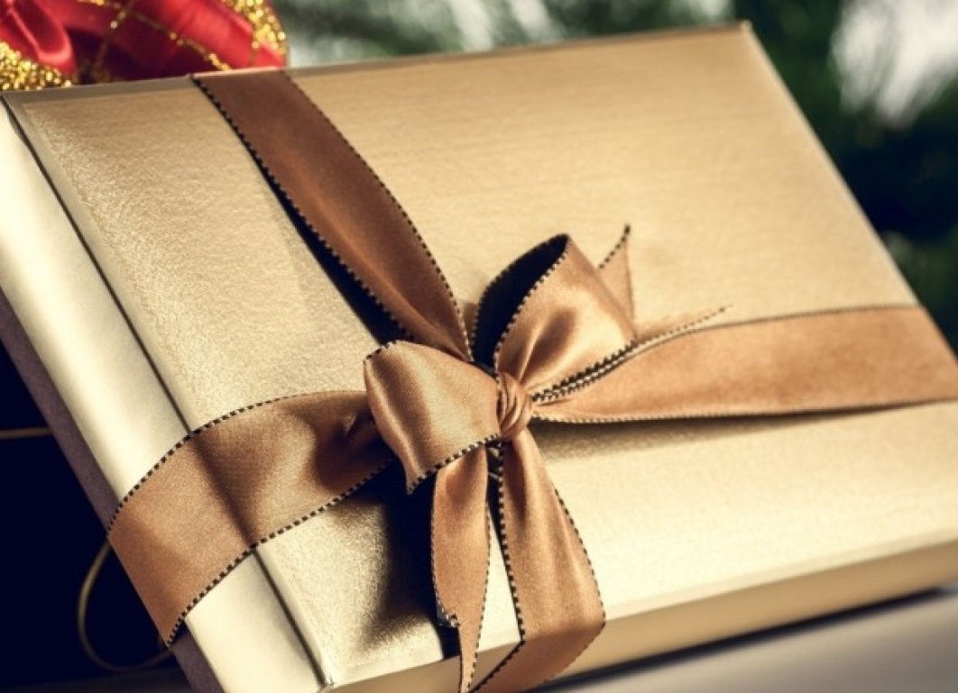 Що можна подарувати мамі на Новий Рік-2026? 120 теплих та затишних ідей %D0%BF%D0%BE%D1%81%D1%82%D0%B5%D0%BB%D1%8C%D0%BD%D0%BE%D0%B5 %D0%B1%D0%B5%D0%BB%D1%8C%D0%B5, 5, Що можна подарувати мамі на Новий Рік-2026? 120 теплих та затишних ідей мамі на Новий рік