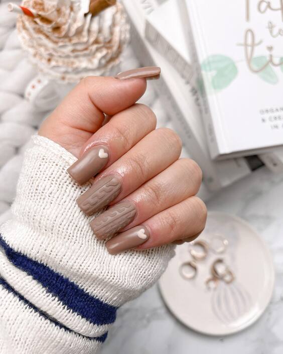 Новорічний манікюр: тренди, які захочеться повторити! Велика добірка фото %D1%81%D0%B2%D0%B8%D1%82%D0%B5%D1%807 14, 93, Новорічний манікюр: тренди, які захочеться повторити! Велика добірка фото новогодний маникюр