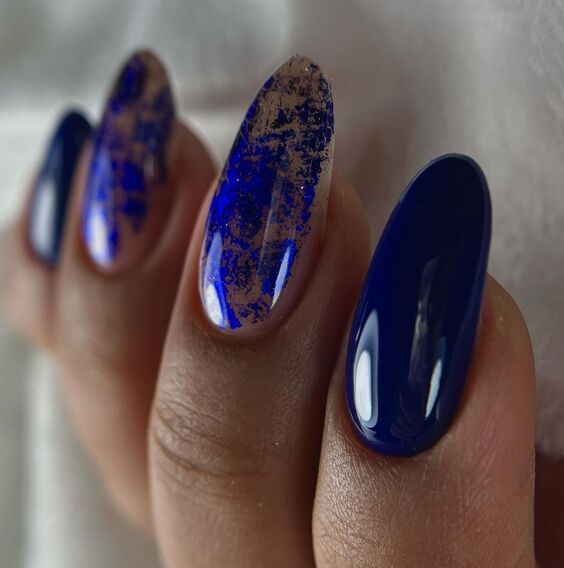 125 дивовижних ідей манікюру на осінь-2025: тренди, фото %D1%81%D0%B8%D0%BD%D0%B8%D0%B92 7, 70, 125 дивовижних ідей манікюру на осінь-2025: тренди, фото осінній манікюр