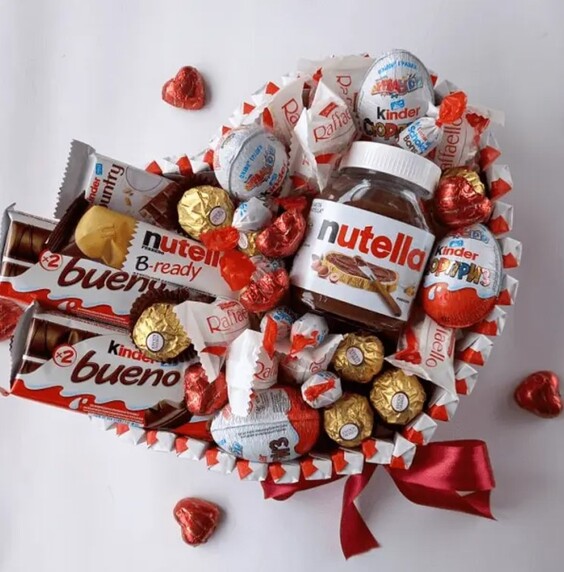 Що подарувати дівчині до Нового року? Оригінальні ідеї щодо хобі, віку, способу життя %D1%81%D0%BB%D0%B0%D0%B4%D0%BE%D1%81%D1%82%D0%B82 8, 21, Що подарувати дівчині до Нового року? Оригінальні ідеї щодо хобі, віку, способу життя Що можна подарувати дівчині на Новий рік