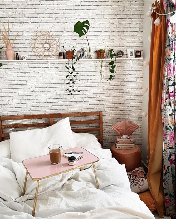 Що подарувати дівчині до Нового року? Оригінальні ідеї щодо хобі, віку, способу життя %D1%81%D1%82%D0%BE%D0%BB%D0%B8%D0%BA, 5, Що подарувати дівчині до Нового року? Оригінальні ідеї щодо хобі, віку, способу життя Що можна подарувати дівчині на Новий рік