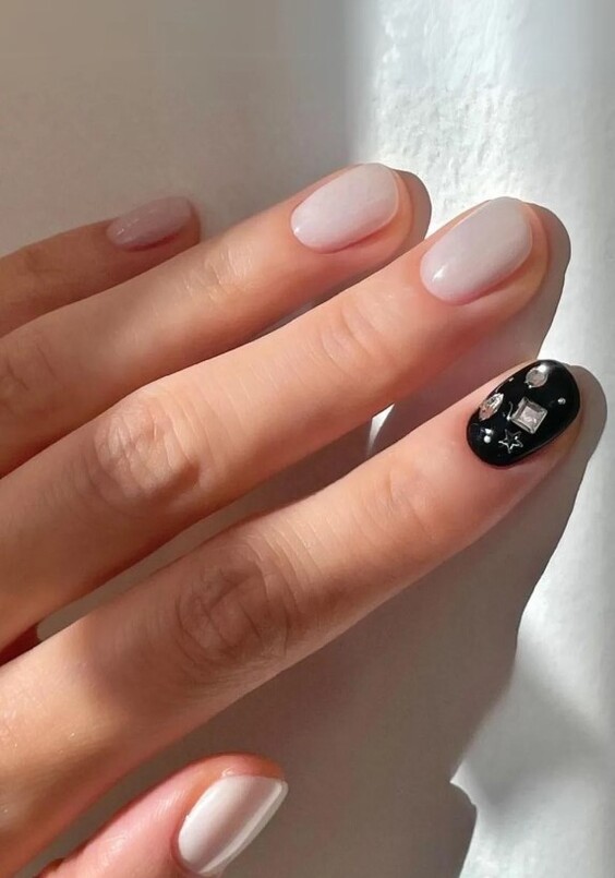 Осінній манікюр 2026 на короткі нігті: новинки, фото ідей %D1%81%D1%82%D1%80%D0%B0%D0%B7%D1%8B4 13, 112, Осінній манікюр 2026 на короткі нігті: новинки, фото ідей Осінній манікюр