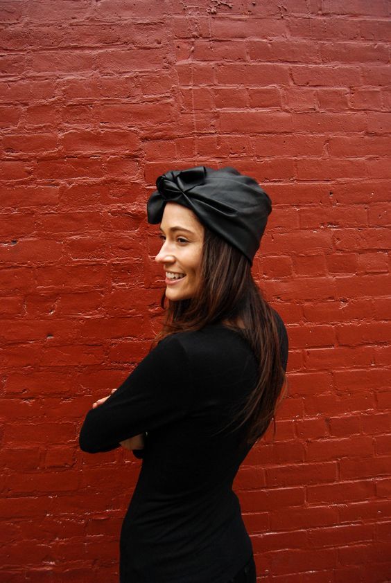 Жіночі модні шапки зима 2026: тенденції, фото %D1%82%D1%8E%D1%80%D0%B1%D0%B0%D0%BD2 8, 22, Жіночі модні шапки зима 2026: тенденції, фото шапки