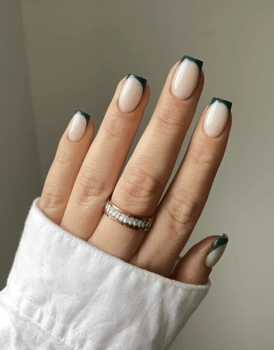 Осінній манікюр 2026 на короткі нігті: новинки, фото ідей %D1%84%D1%80%D0%B5%D0%BD%D1%87 %D0%B7%D0%B5%D0%BB%D0%B5%D0%BD%D1%8C 2, 114, Осінній манікюр 2026 на короткі нігті: новинки, фото ідей Осінній манікюр