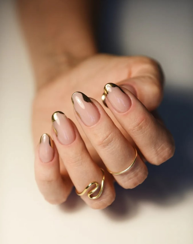 Який манкіюр у моді цієї зими? Класика, тренди, новинки – 75 фото %D1%84%D1%80%D0%B5%D0%BD%D1%87 %D1%85%D1%80%D0%BE%D0%BC3 1, 47, Який манкіюр у моді цієї зими? Класика, тренди, новинки – 75 фото маникюр