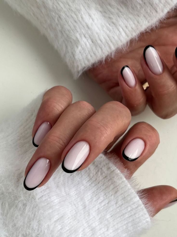 Осінній манікюр 2026 на короткі нігті: новинки, фото ідей %D1%84%D1%80%D0%B5%D0%BD%D1%878 11, 122, Осінній манікюр 2026 на короткі нігті: новинки, фото ідей Осінній манікюр