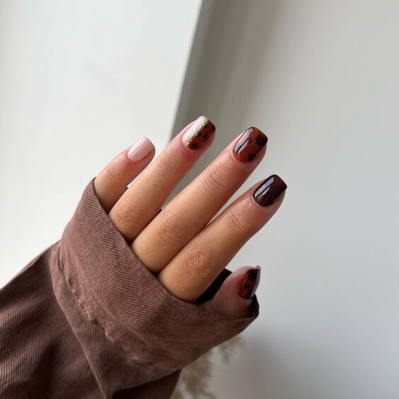 Осінній манікюр 2026 на короткі нігті: новинки, фото ідей %D1%87%D0%B5%D1%80%D0%B5%D0%BF%D0%B0%D1%88%D0%BA%D0%B0 1, 72, Осінній манікюр 2026 на короткі нігті: новинки, фото ідей Осінній манікюр