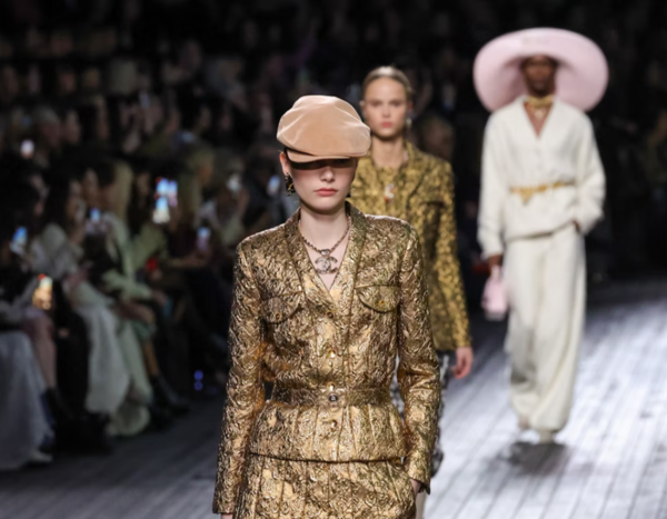 Тренди жіночого одягу зима 2026 року: що в моді? %D1%88%D0%B0%D0%BF%D0%BA%D0%B02 1, 28, Тренди жіночого одягу зима 2026 року: що в моді? тренды женской одежды