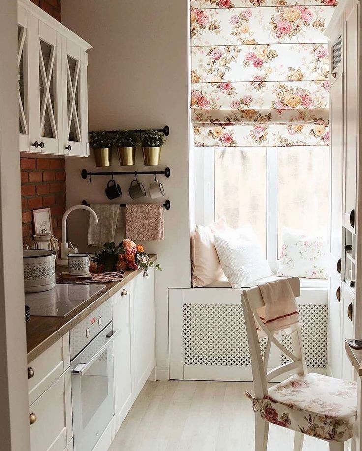 Як вибрати штори на кухні? Сучасні матеріали, дизайн, фото %D1%88%D0%B5%D0%B1%D0%B1%D0%B8 1, 8, Як вибрати штори на кухні? Сучасні матеріали, дизайн, фото шторы на кухню