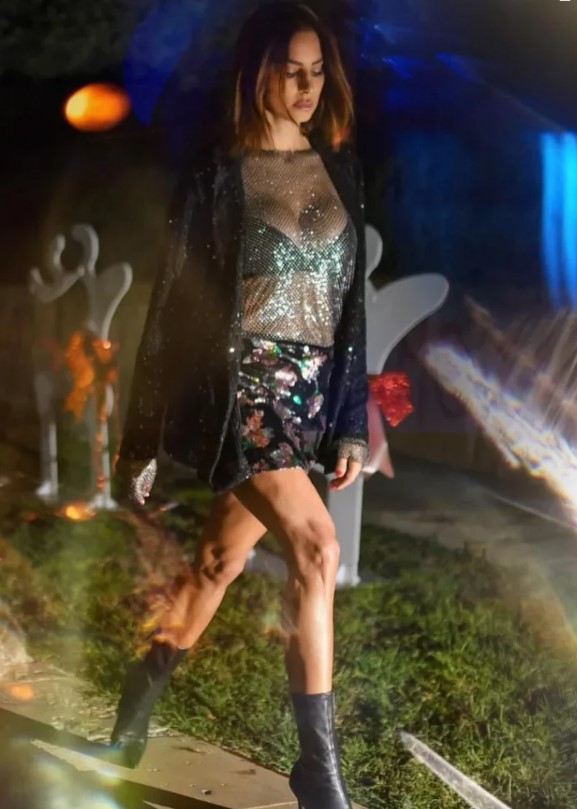 Колір Нового року 2026: у чому зустрічати і що краще вдягнути? Поради чоловікам, жінкам, за знаком зодіаку %D1%8E%D0%B1%D0%BA%D0%B0 %D0%BC%D0%B8%D0%BD%D0%B8, 39, Колір Нового року 2026: у чому зустрічати і що краще вдягнути? Поради чоловікам, жінкам, за знаком зодіаку Новий рік