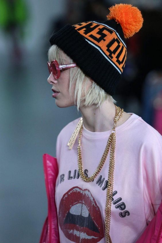 Жіночі модні шапки зима 2026: тенденції, фото %D1%8F%D1%80%D0%BA%D0%B8%D0%B9 3, 57, Жіночі модні шапки зима 2026: тенденції, фото шапки