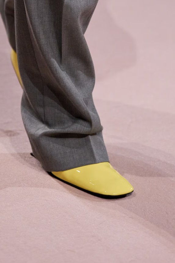 Що купити на осінь 2025: головні тренди жіночого взуття 2 32, 61, Що купити на осінь 2025: головні тренди жіночого взуття Жіноче взуття