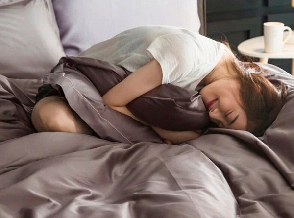 Розкішна тканина сатин – де використовується, плюси та мінуси, все про догляд 3 kopiya 3, 4, Розкішна тканина сатин – де використовується, плюси та мінуси, все про догляд сатин