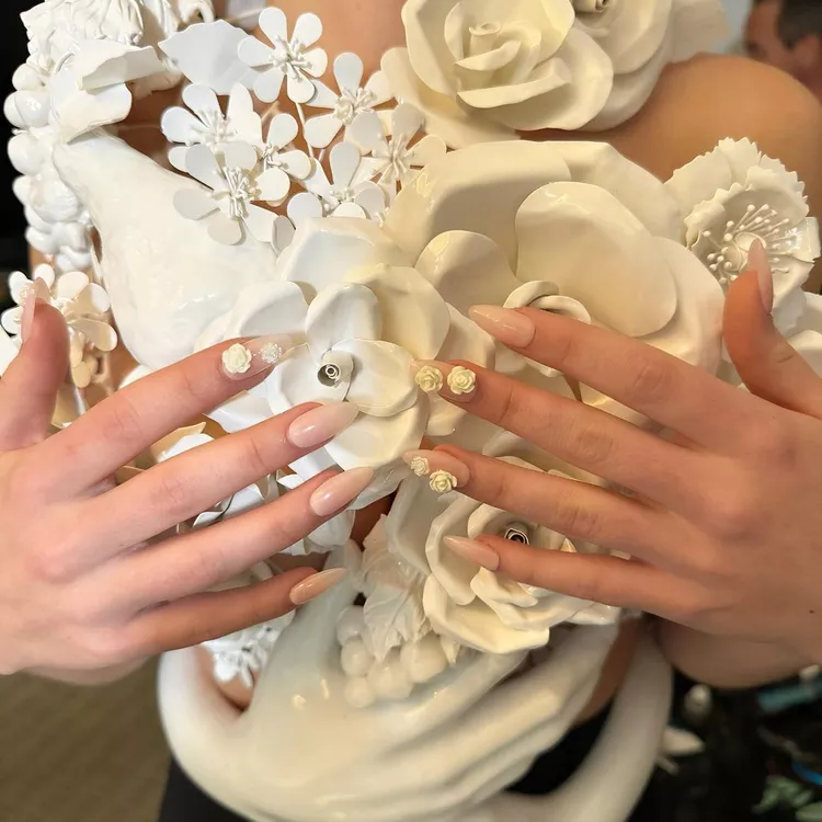 Манікюр мигдаль: розкішні та сміливі тенденції сезону (55 фото) 3d, 12, Манікюр мигдаль: розкішні та сміливі тенденції сезону (55 фото) Мигдаль манікюр