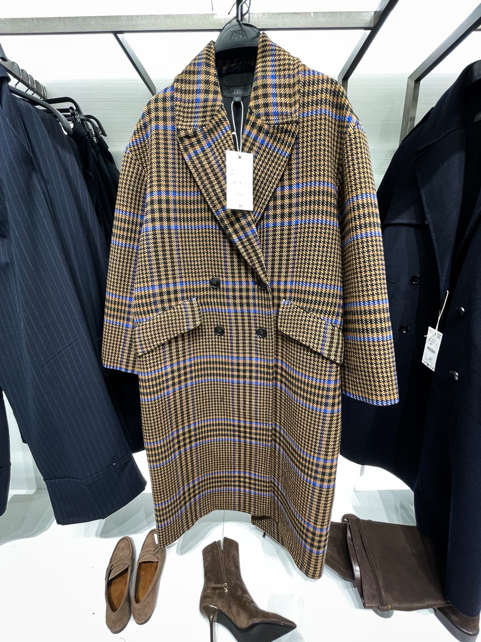 Осінь 2025: трендові жіночі пальта, які підкорюють серця та вулиці 5431667985191403808 1, 33, Осінь 2025: трендові жіночі пальта, які підкорюють серця та вулиці пальто