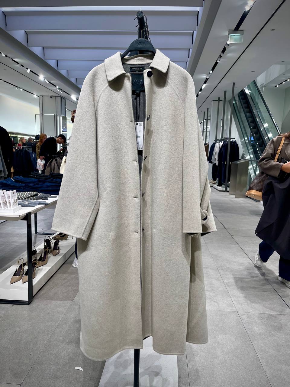 Осінь 2025: трендові жіночі пальта, які підкорюють серця та вулиці 5469638652889006520, 20, Осінь 2025: трендові жіночі пальта, які підкорюють серця та вулиці пальто
