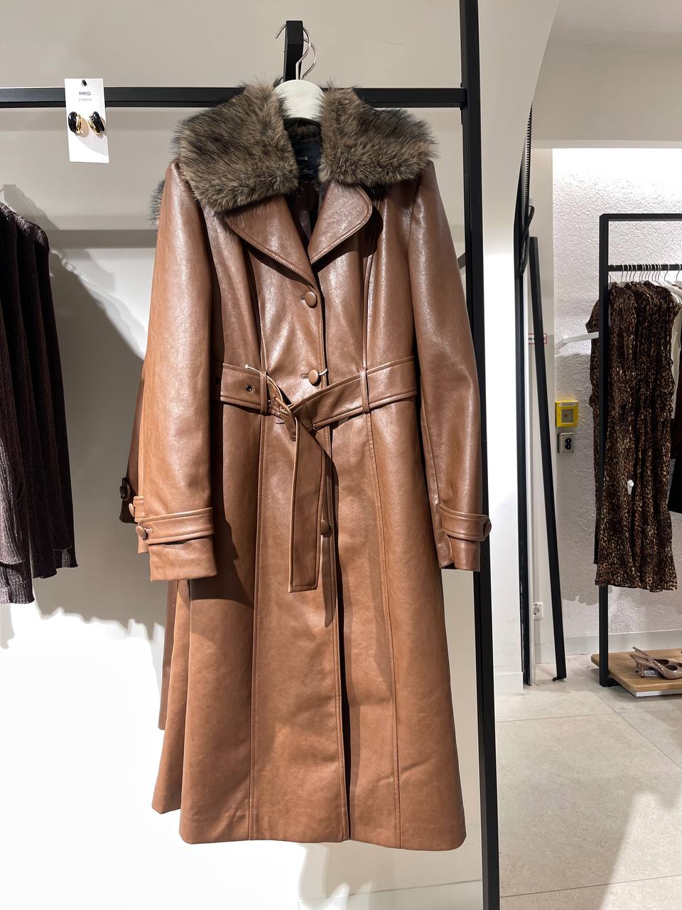 Осінь 2025: трендові жіночі пальта, які підкорюють серця та вулиці 5469638652889006528, 22, Осінь 2025: трендові жіночі пальта, які підкорюють серця та вулиці пальто