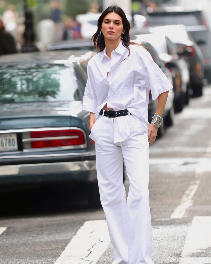 Стильні жіночі образи з білою сорочкою: як носити та з чим поєднувати – поради, ідеї, фото 7 17, 33, Стильні жіночі образи з білою сорочкою: як носити та з чим поєднувати – поради, ідеї, фото образы