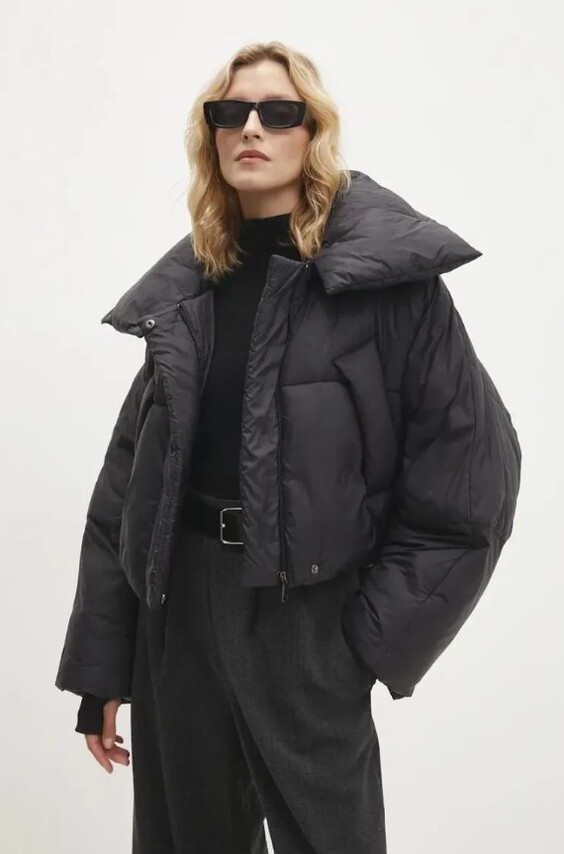Будьте в тренді цієї зими! Модні жіночі зимові пуховики 2025-2026: новинки, фото 8 11, 39, Будьте в тренді цієї зими! Модні жіночі зимові пуховики 2025-2026: новинки, фото модные пуховики