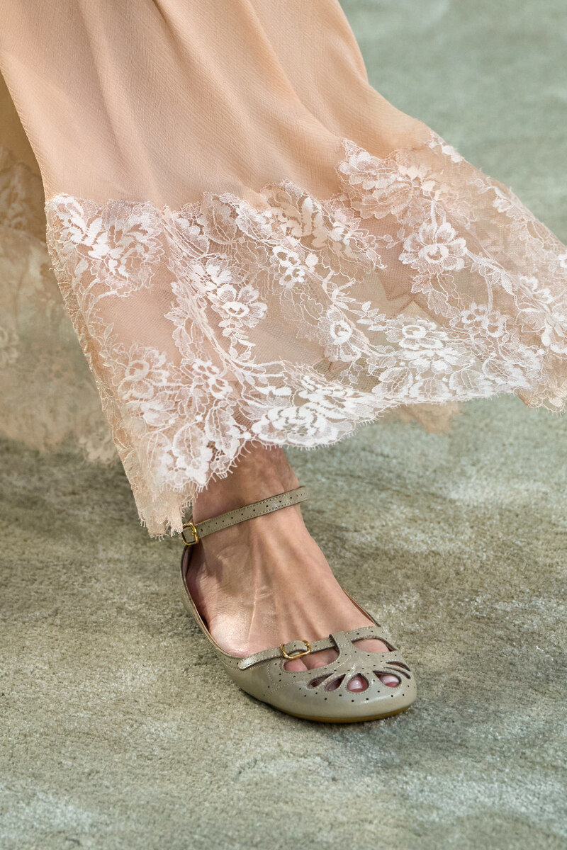 Що купити на осінь 2025: головні тренди жіночого взуття 8 17, 25, Що купити на осінь 2025: головні тренди жіночого взуття Жіноче взуття