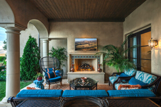 Ефектна венеціанська штукатурка: за що її так люблять дизайнери? Фото інтер'єрів з усього світу Maraya Interior Design e1709302560835, 1, Ефектна венеціанська штукатурка: за що її так люблять дизайнери? Фото інтер'єрів з усього світу венецианская штукатурка