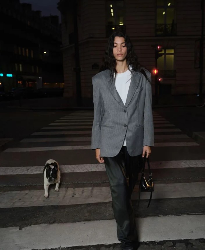 Найактуальніші моделі та забарвлення жіночих курток на весну 2026 року! Фото blejzer4, 43, Найактуальніші моделі та забарвлення жіночих курток на весну 2026 року! Фото куртки