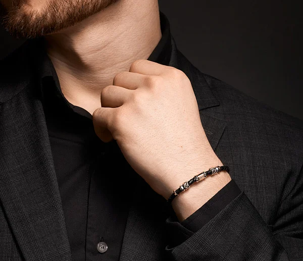 braslett1, 1, Акцент на запястье: как выбрать идеальный мужской браслет браслет