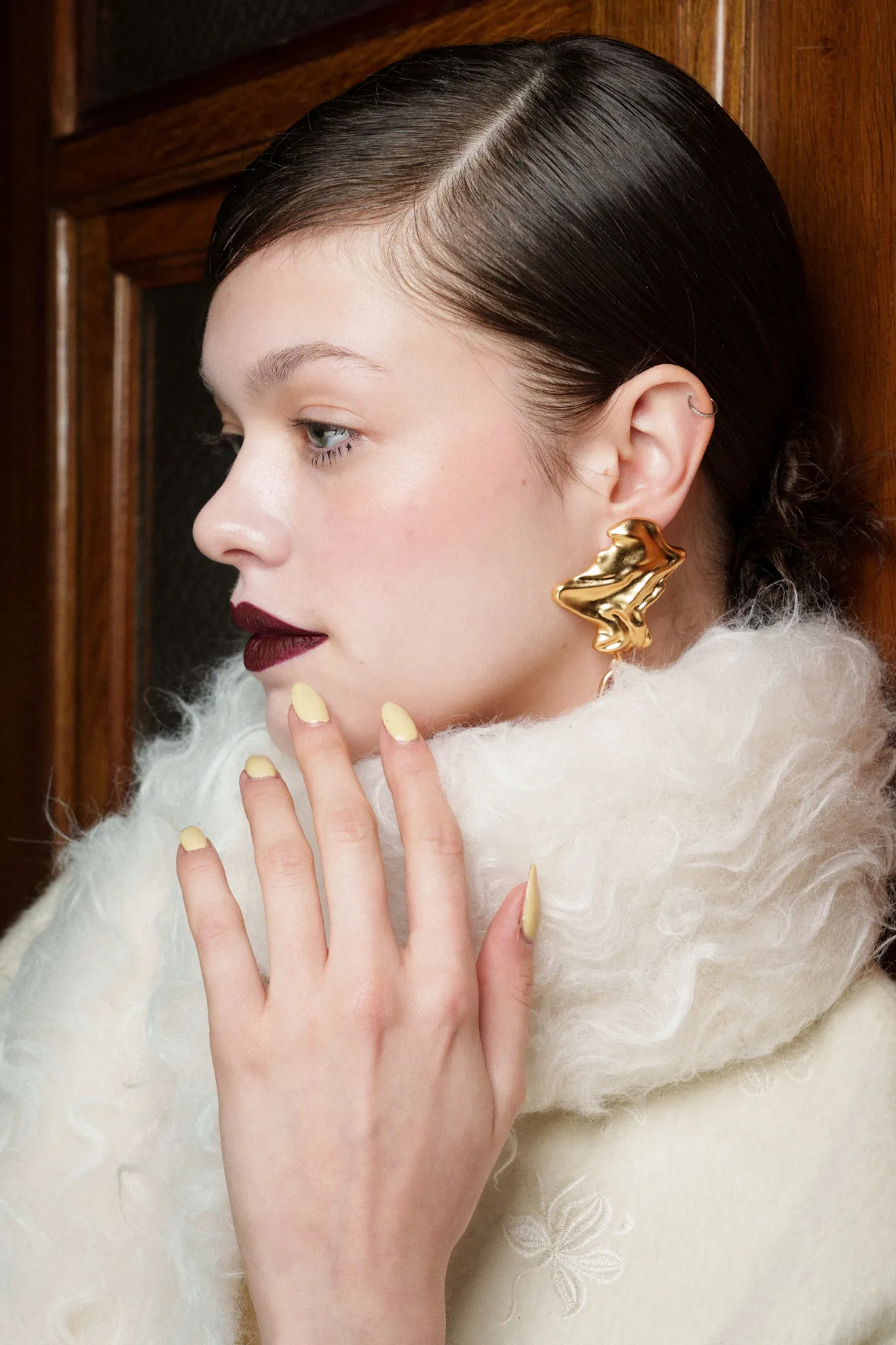 Манікюр мигдаль: розкішні та сміливі тенденції сезону (55 фото) Ніжний манікюр butter yellow