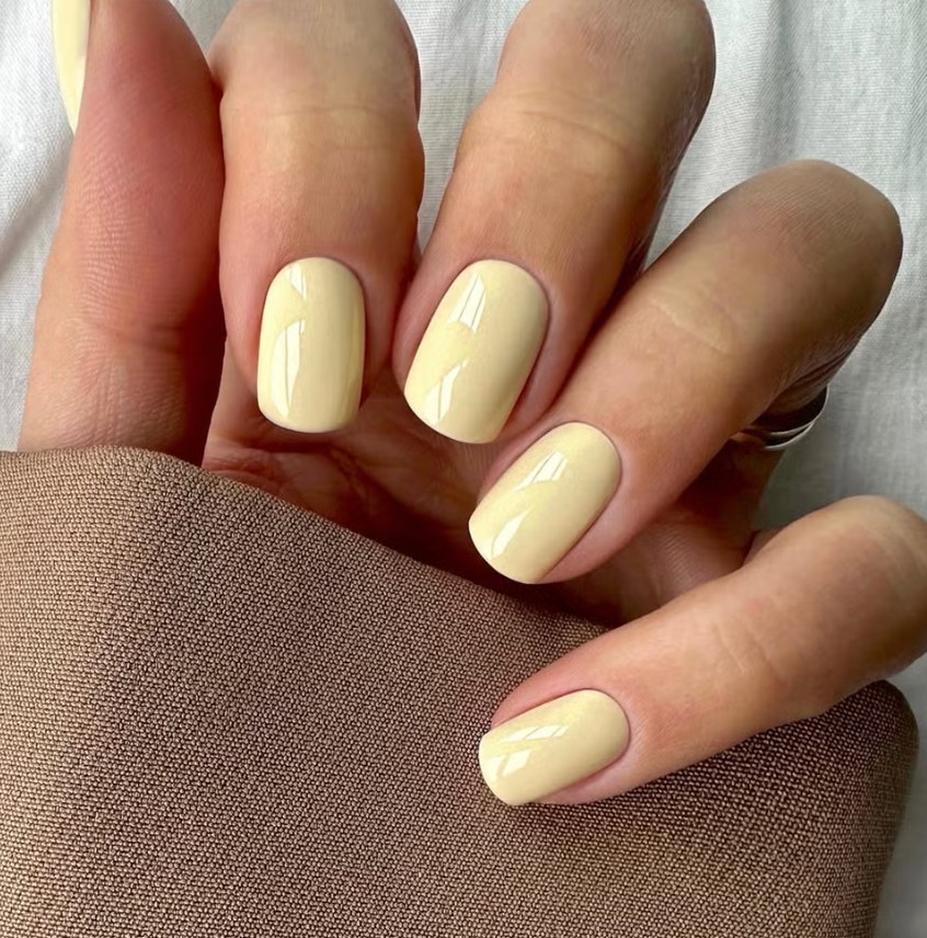 Магніт для грошей: ідеальний грошовий манікюр на листопад 2025 року. butter2 1, 10, Магніт для грошей: ідеальний грошовий манікюр на листопад 2025 року. Грошовий манікюр